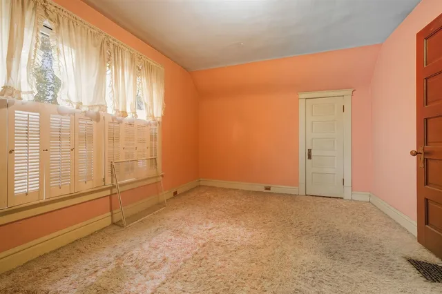 $89,900 | 503 South Evans Street, Bloomington, IL 61701