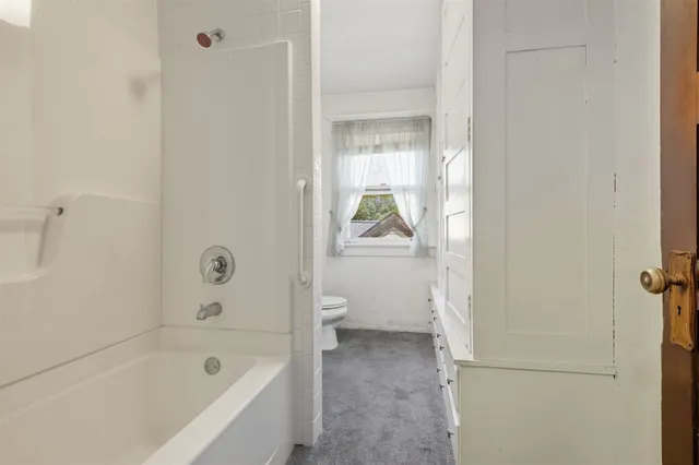 $89,900 | 503 South Evans Street, Bloomington, IL 61701