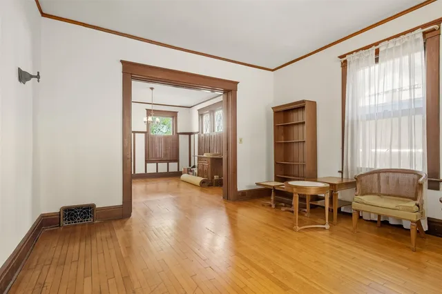 $89,900 | 503 South Evans Street, Bloomington, IL 61701