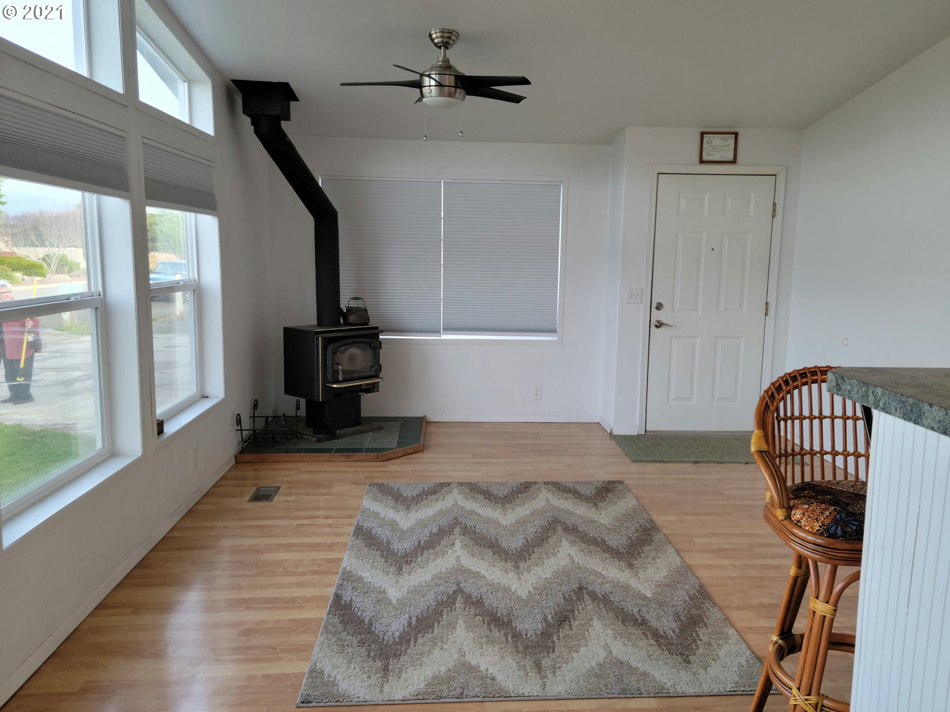 855 12th Court Southwest Bandon, OR 97411 - Photo 2 of 12 Gallery Image 2