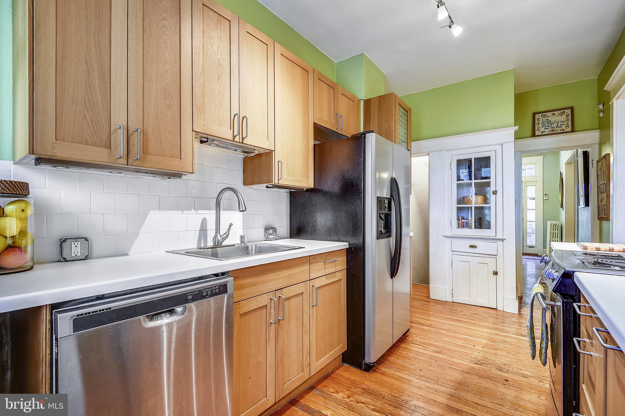 4228 Falls Road Baltimore, MD 21211 - Photo 10 of 21 Kitchen