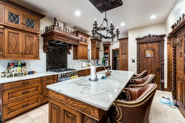 $1,850,000 | 320 North Belmont Place, Wichita, KS 67208