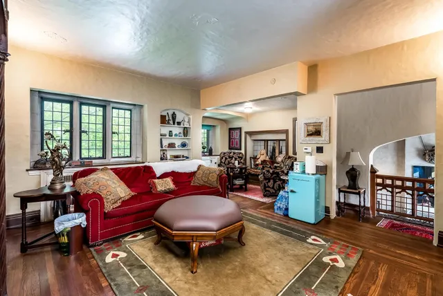 $1,850,000 | 320 North Belmont Place, Wichita, KS 67208