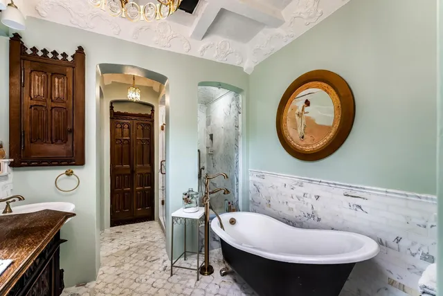 $1,850,000 | 320 North Belmont Place, Wichita, KS 67208