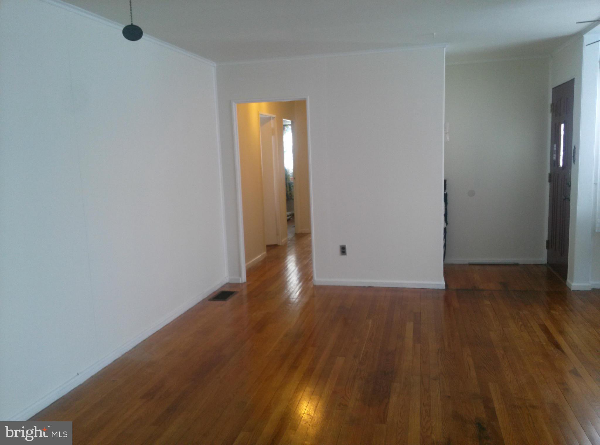 1908 Gainsboro Road Rockville, MD 20851 - Photo 6 of 21 Interior (General)
