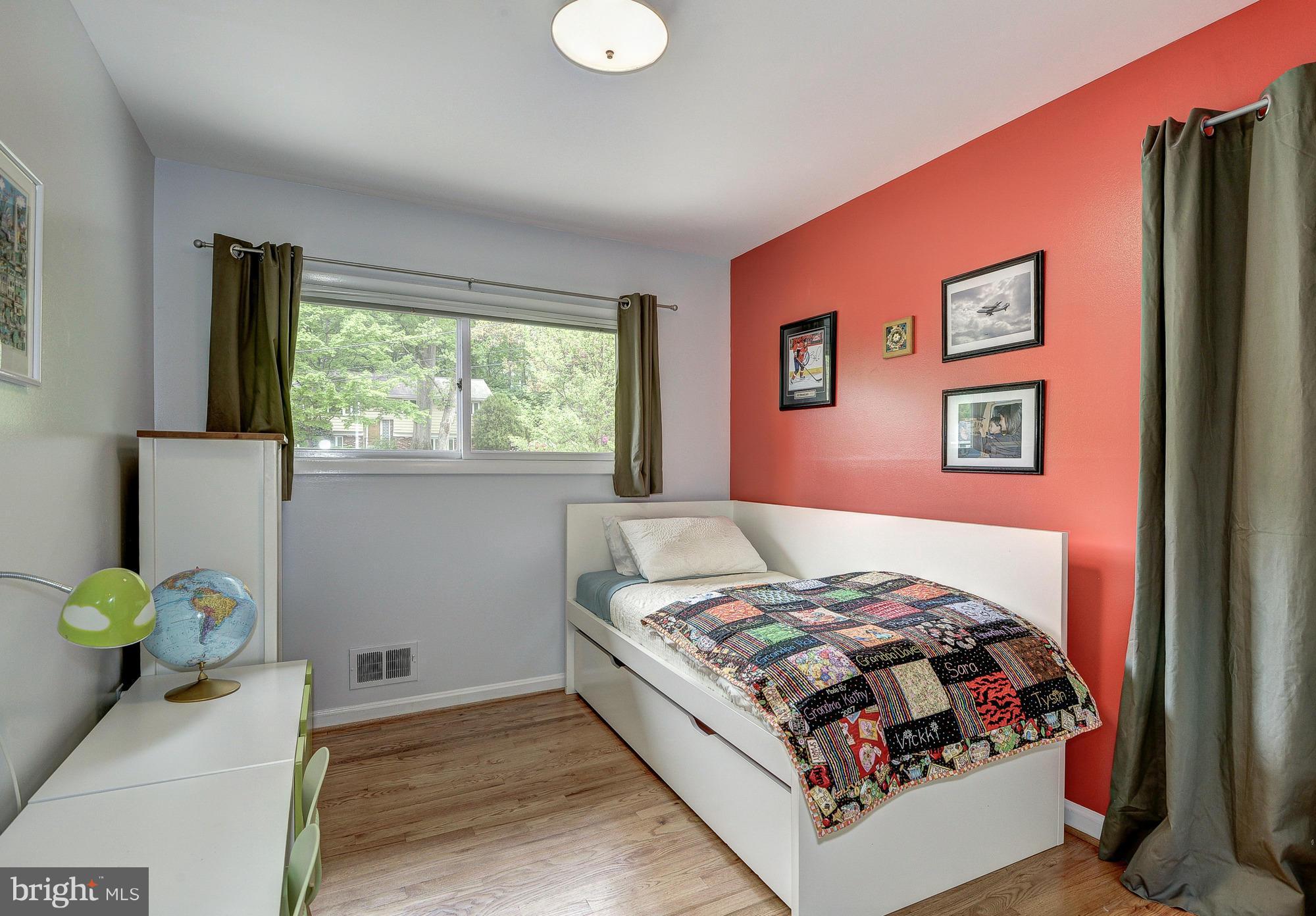 6527 East Halbert Road Bethesda, MD 20817 - Photo 18 of 30 Bedroom