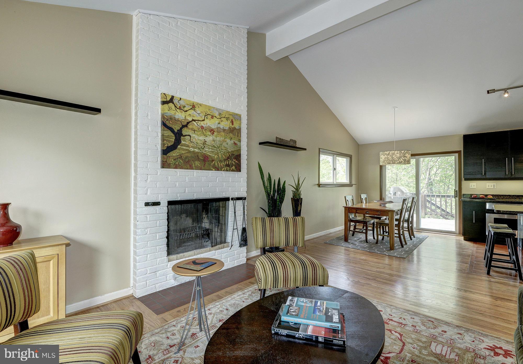 6527 East Halbert Road Bethesda, MD 20817 - Photo 5 of 30 Interior (General)