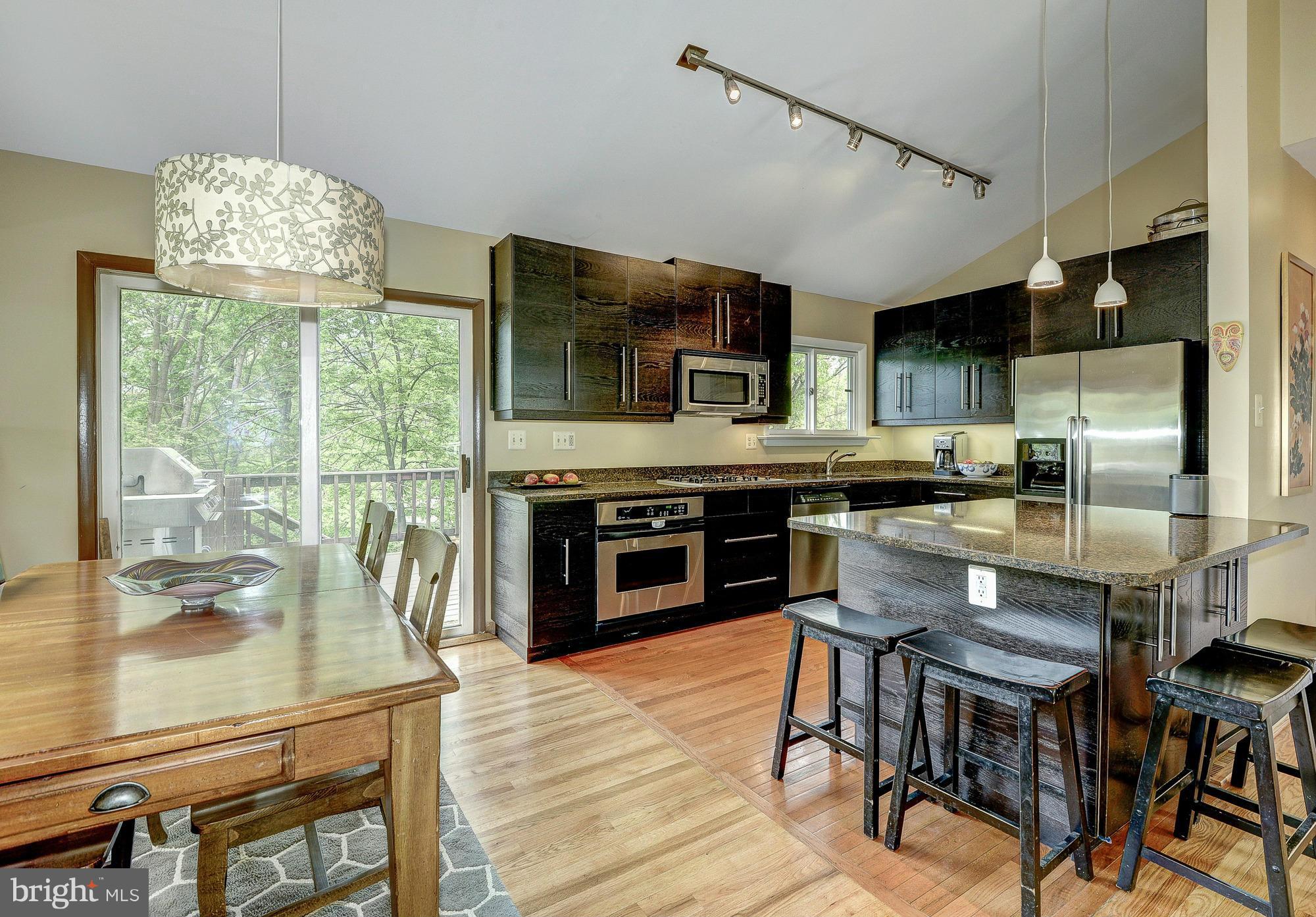 6527 East Halbert Road Bethesda, MD 20817 - Photo 8 of 30 Kitchen