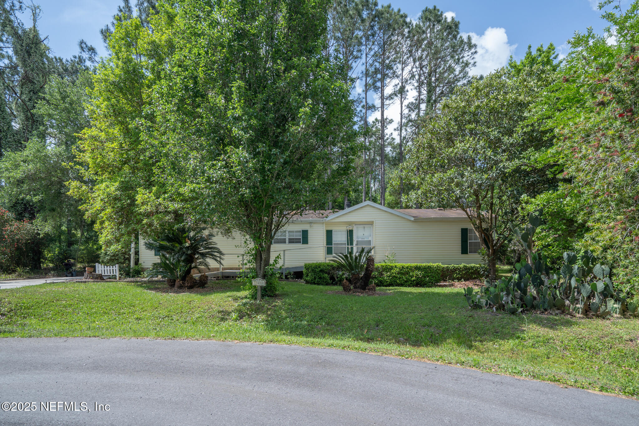 35236 Perret Plantation Road Callahan, FL 32011 - Photo 1 of 41 Front