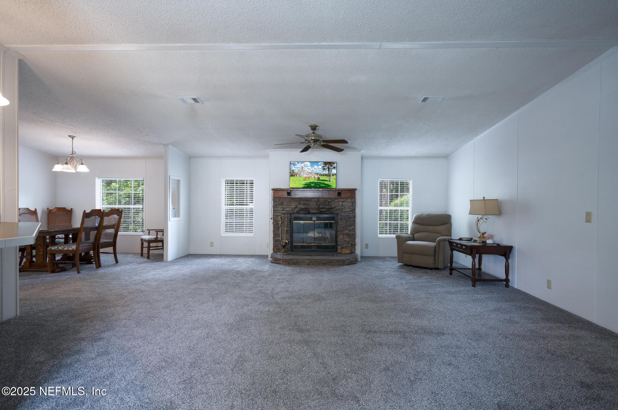 35236 Perret Plantation Road Callahan, FL 32011 - Photo 2 of 41 Living Room