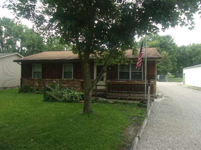 11711 Walnut Road Evansville, IN 47725 - Photo 1 of 19 Gallery Image 1