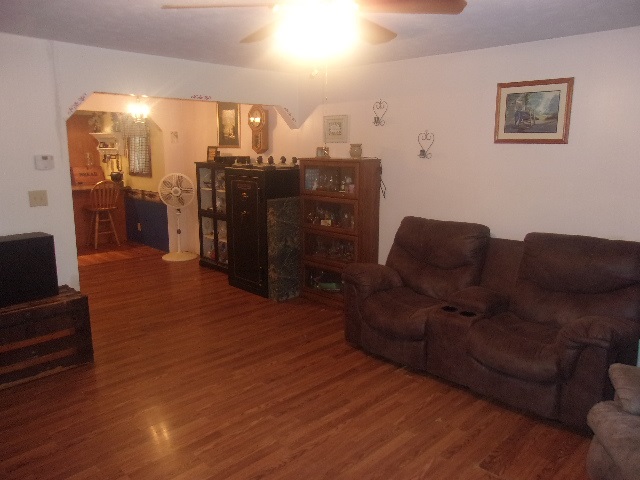 11711 Walnut Road Evansville, IN 47725 - Photo 2 of 19 Gallery Image 2