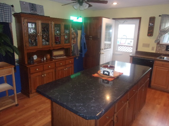 11711 Walnut Road Evansville, IN 47725 - Photo 5 of 19 Gallery Image 5
