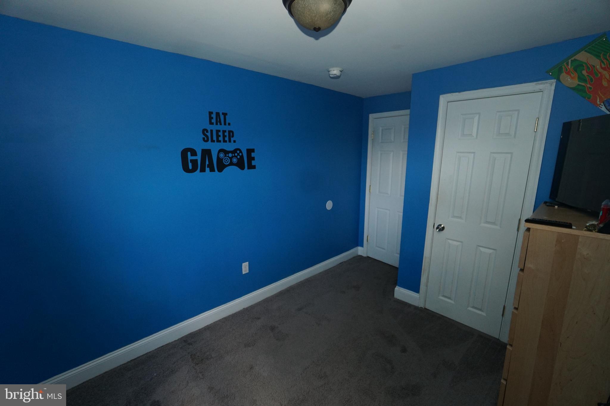 4253 Whiting Road Philadelphia, PA 19154 - Photo 12 of 21 Gallery Image 12