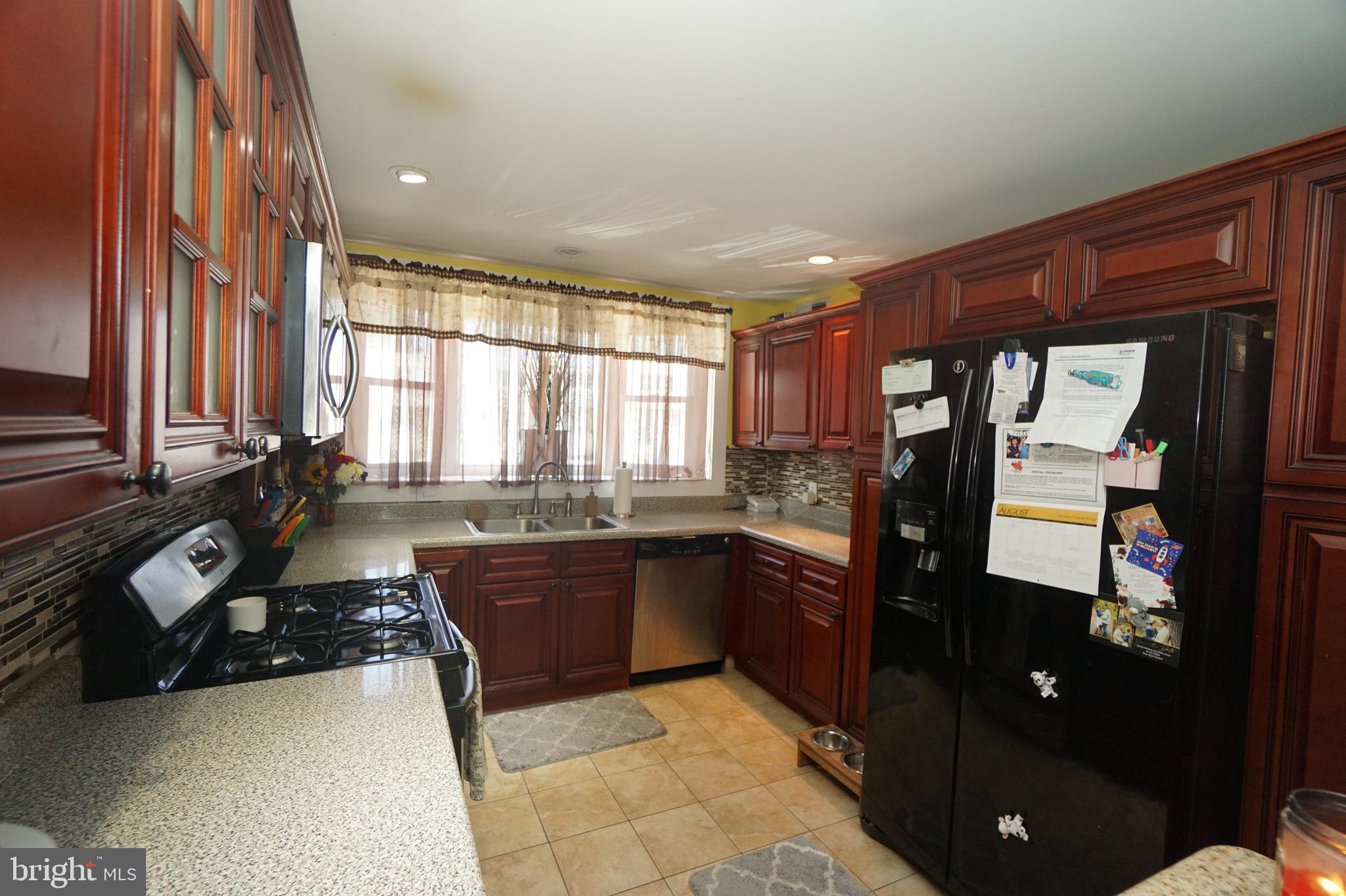 4253 Whiting Road Philadelphia, PA 19154 - Photo 5 of 21 Gallery Image 5