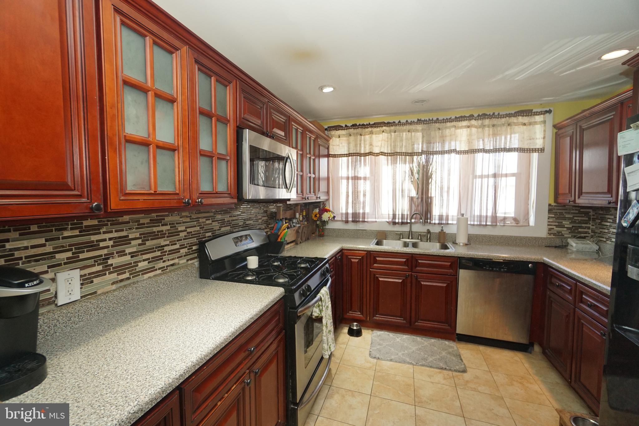 4253 Whiting Road Philadelphia, PA 19154 - Photo 6 of 21 Gallery Image 6
