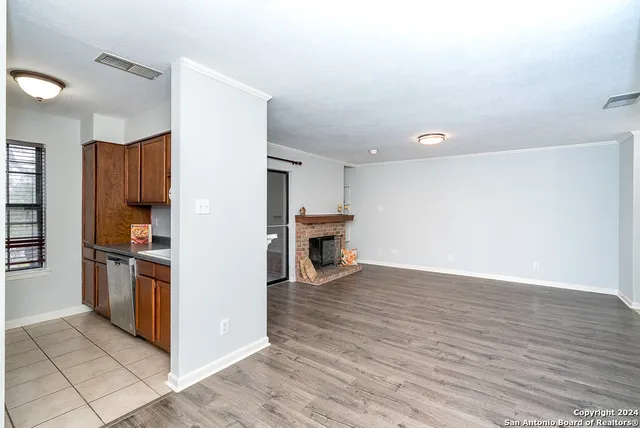 $1,000 | 4212 Medical Drive, Unit 109, San Antonio, TX 78229