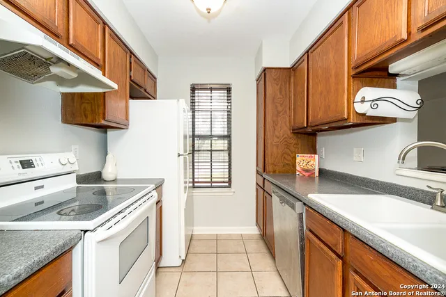 $1,000 | 4212 Medical Drive, Unit 109, San Antonio, TX 78229
