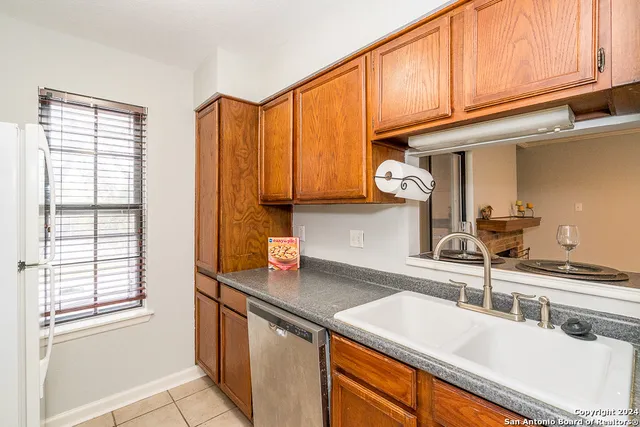 $1,000 | 4212 Medical Drive, Unit 109, San Antonio, TX 78229