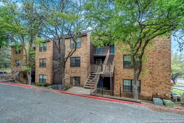 $1,000 | 4212 Medical Drive, Unit 109, San Antonio, TX 78229