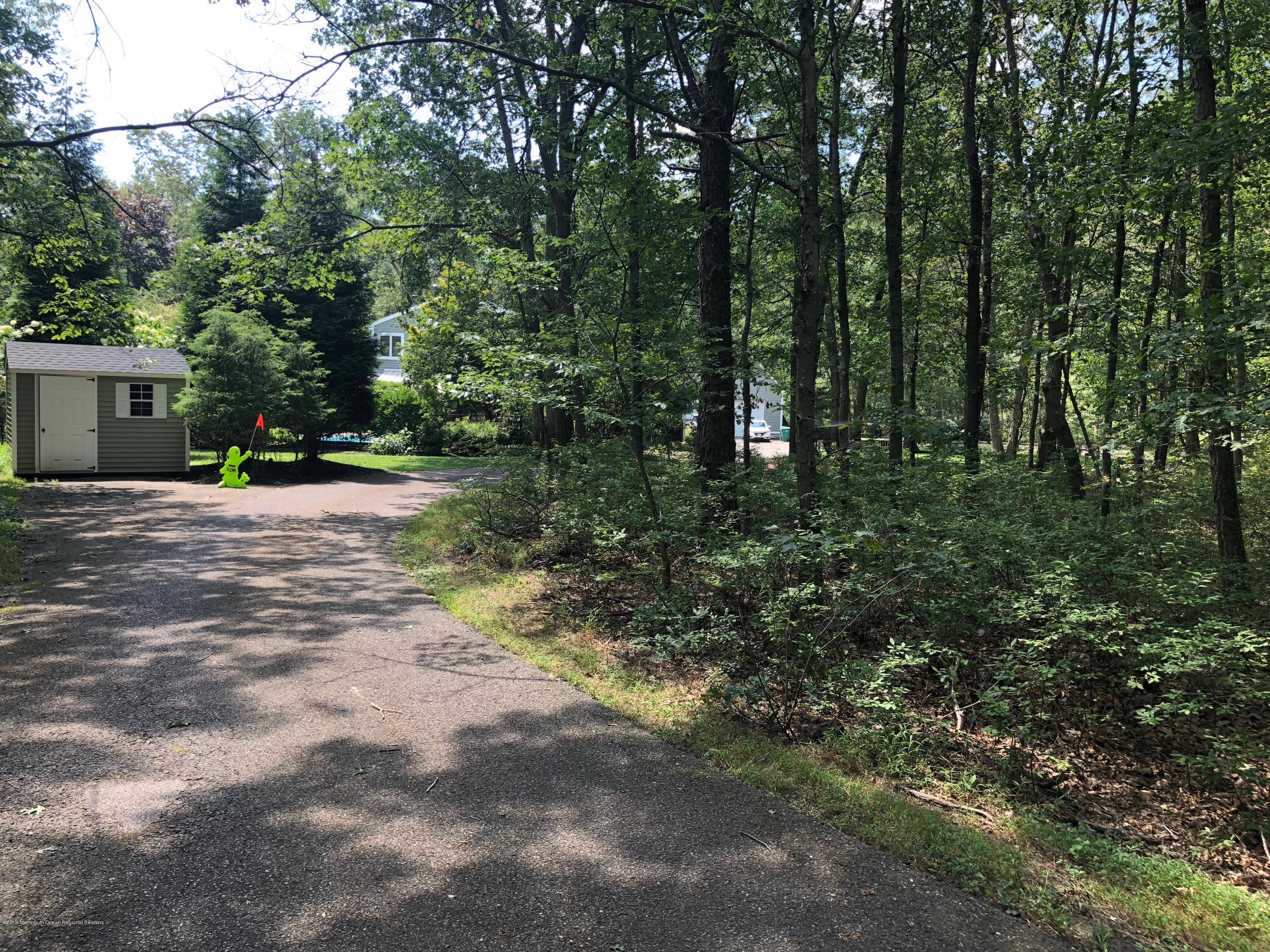3185 Quarry Road Manchester Township, NJ 08759 - Photo 3 of 36 DRIVEWAY