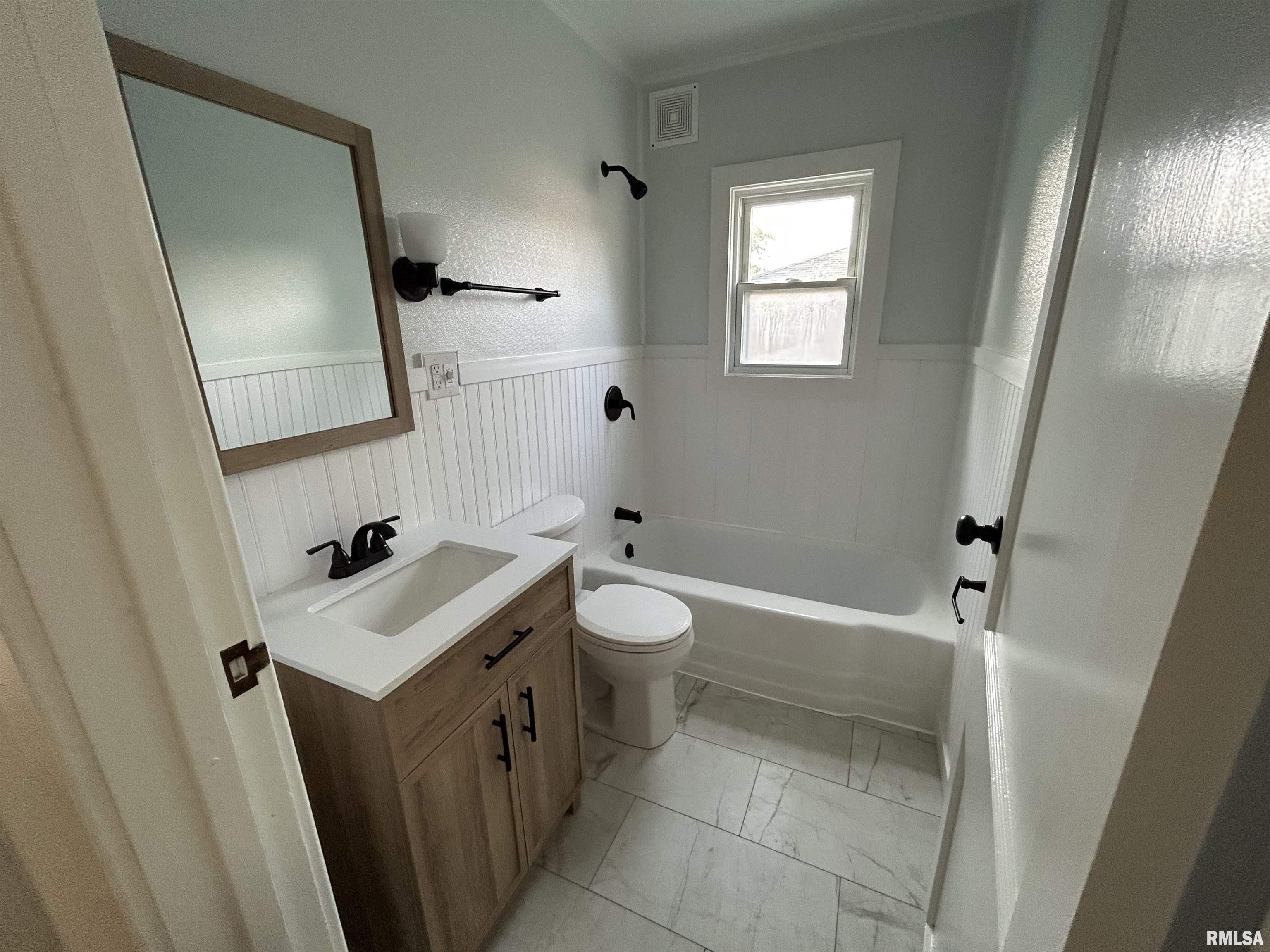 2237 South 14th Street Springfield, IL 62703 - Photo 5 of 13