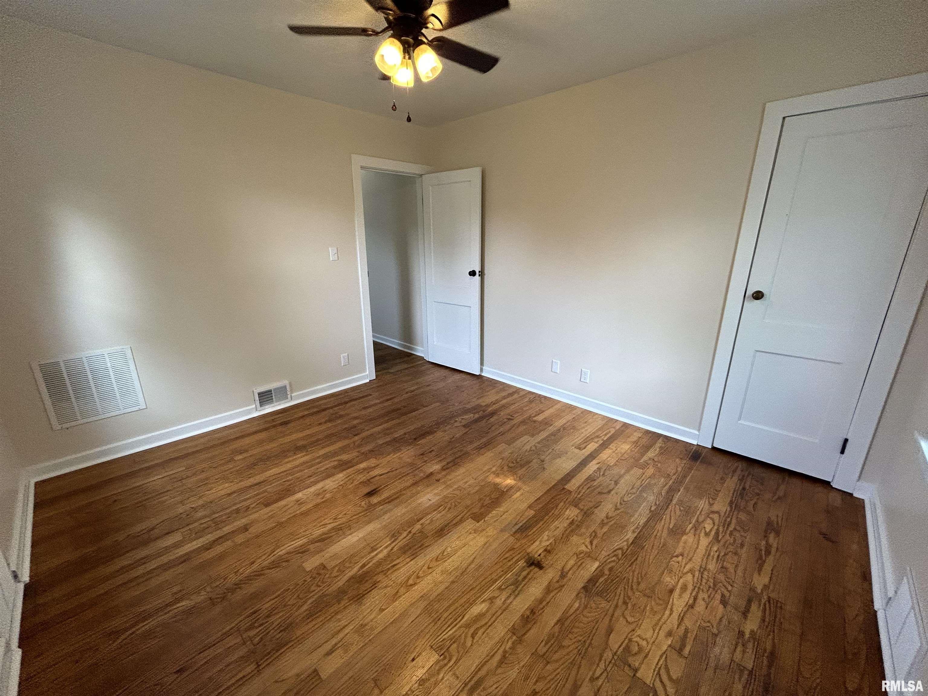 2237 South 14th Street Springfield, IL 62703 - Photo 8 of 13
