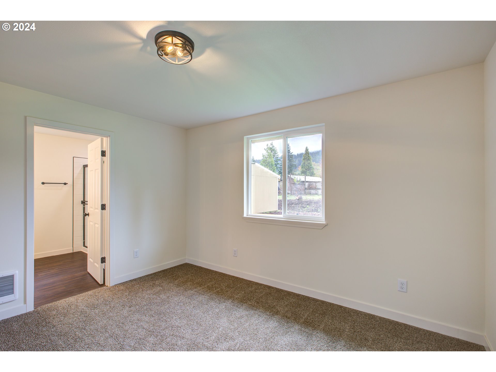 6405 Nonpareil Road Sutherlin, OR 97479 - Photo 17 of 44