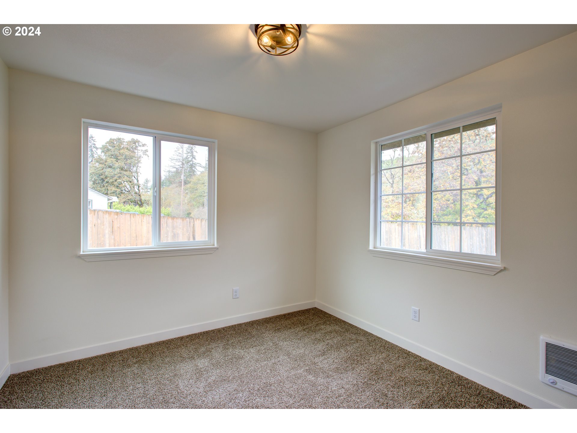 6405 Nonpareil Road Sutherlin, OR 97479 - Photo 33 of 44