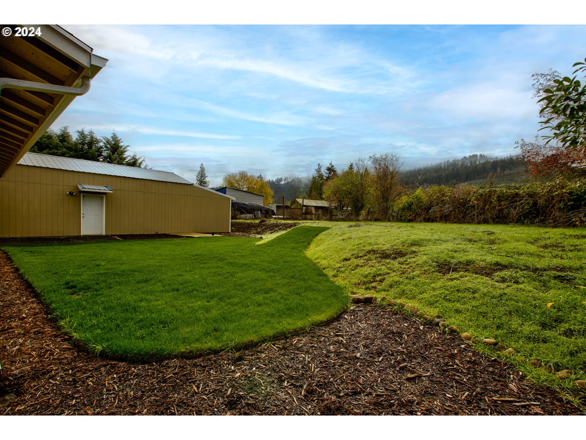 6405 Nonpareil Road Sutherlin, OR 97479 - Photo 37 of 44