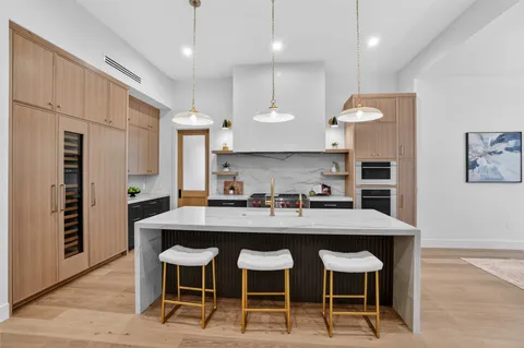 $4,590,000 | 1304 Dusky Thrush Trail, Austin, TX 78746