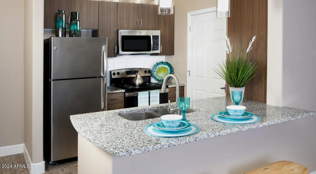 855 West Southern Avenue, Unit 2 Mesa, AZ 85210 - Photo 4 of 21 Kitchen