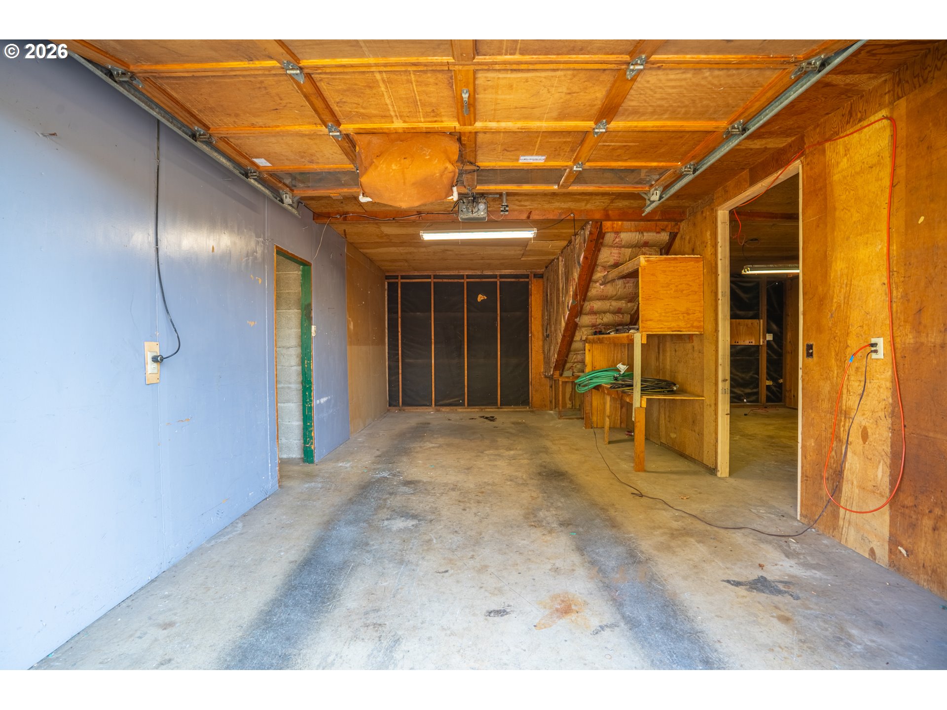 1708 River Road Eugene, OR 97404 - Photo 38 of 44 Garage