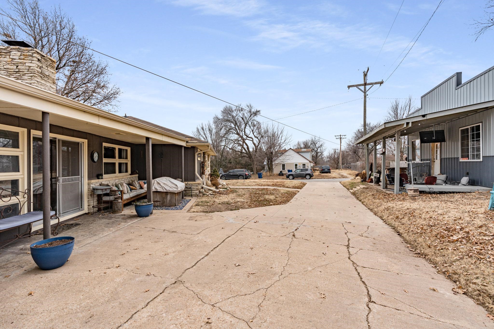 318 East Violet Street Potwin, KS 67123 - Photo 30 of 33