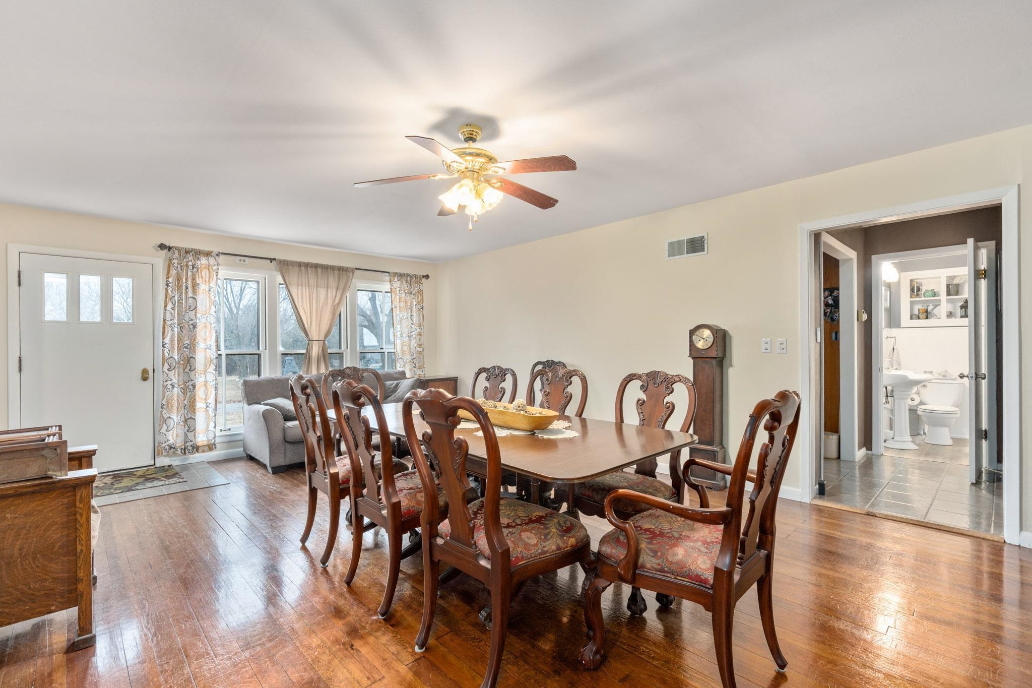 318 East Violet Street Potwin, KS 67123 - Photo 5 of 33