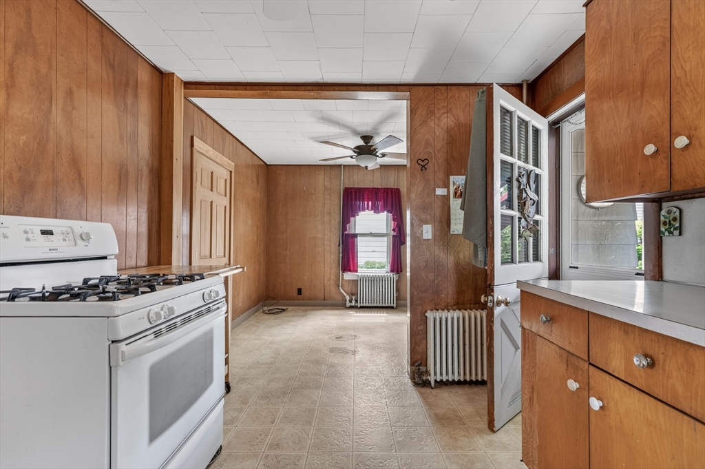 153 Locust Street Winthrop, MA 02152 - Photo 7 of 32