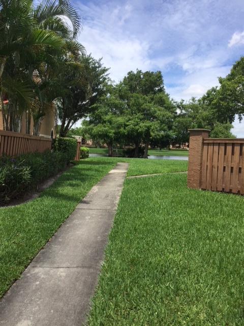 8062 Severn Drive, Unit B Boca Raton, FL 33433 - Photo 3 of 27 IMG_8276
