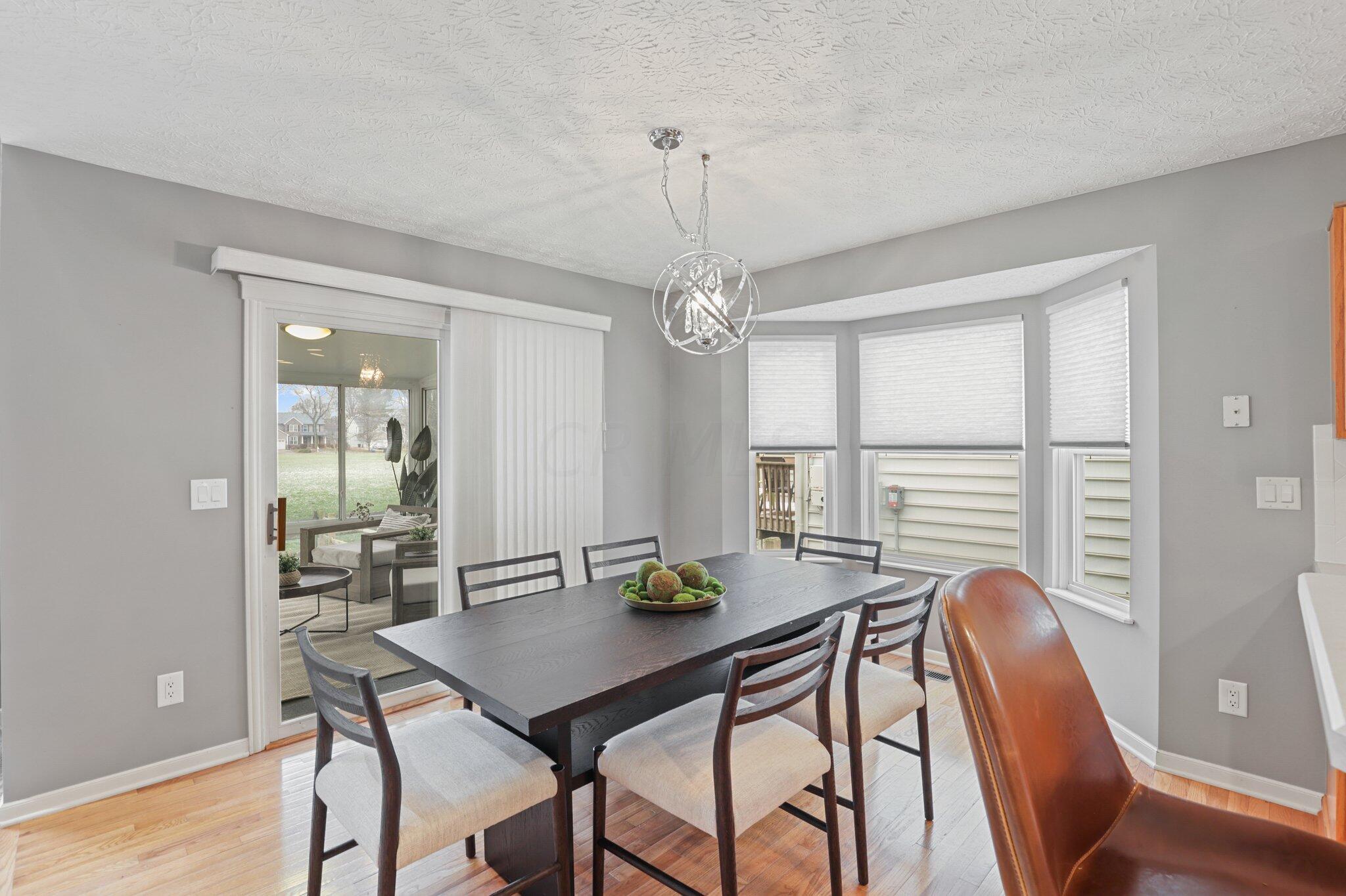 145 Rivers Edge Way Columbus, OH 43230 - Photo 21 of 69 Dining