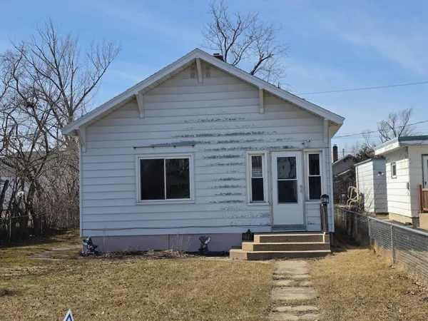 $129,900 | 417 Central Avenue Southeast, Bemidji, MN 56601