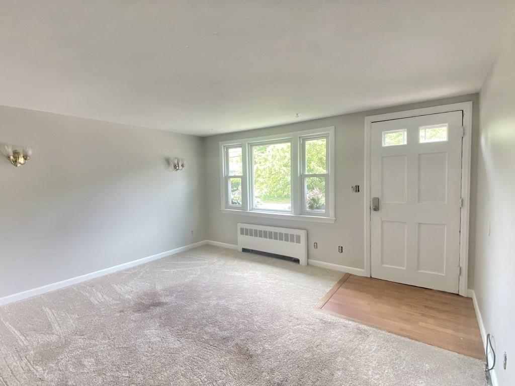 24 Rhodes Circle Hingham, MA 02043 - Photo 2 of 16 Gallery Image 2