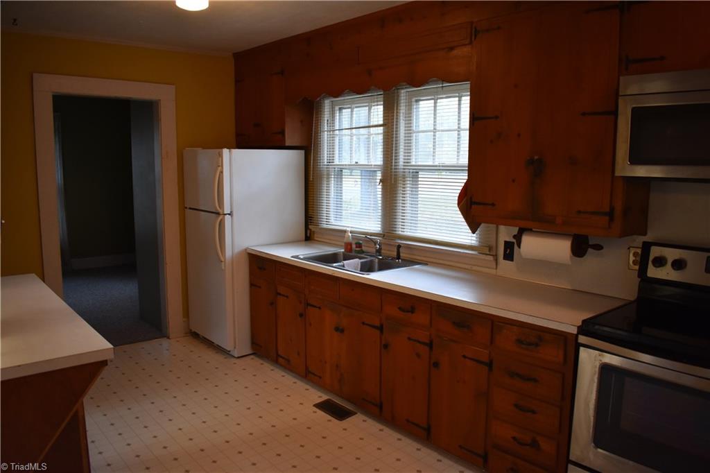 1752 Center Church Road Lexington, NC 27295 - Photo 4 of 14 Gallery Image 4