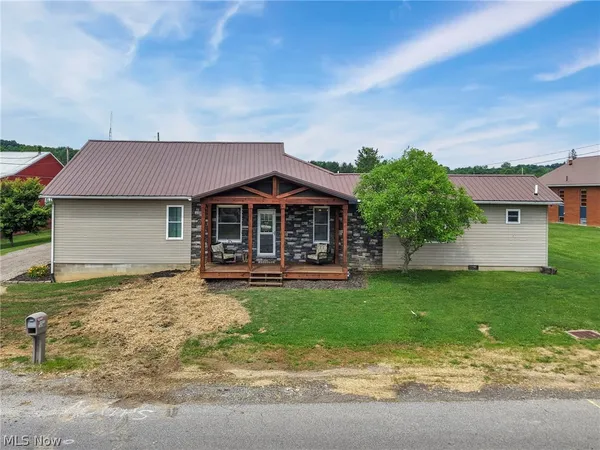$309,900 | 7865 Rose Hill Road, Roseville, OH 43777