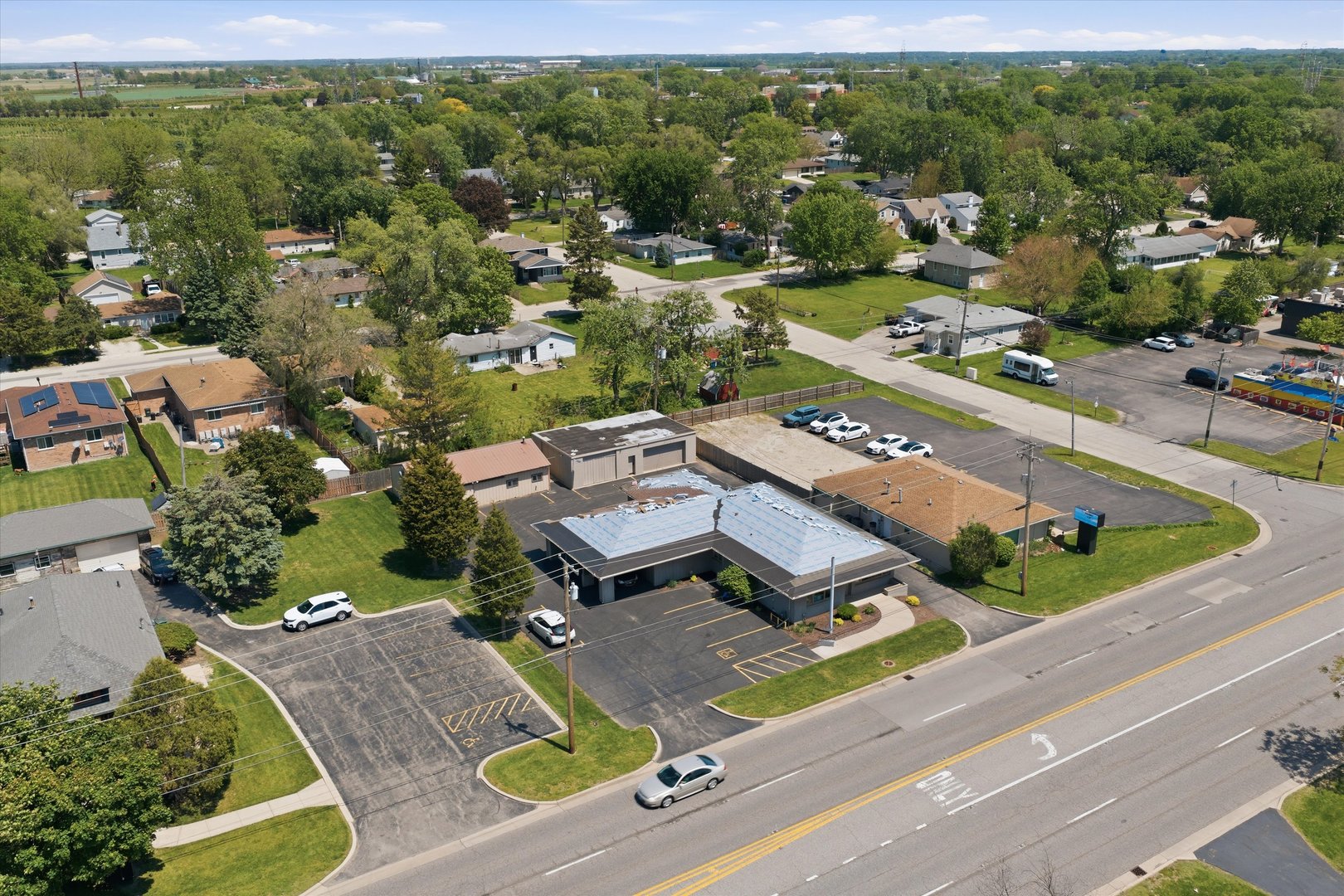 2304 Plainfield Road Crest Hill, IL 60403 - Photo 45 of 56 an aerial view of a house with a garden