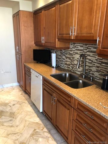 $425,000 | 19667 Turnberry Way, Unit 9H, Aventura, FL 33180