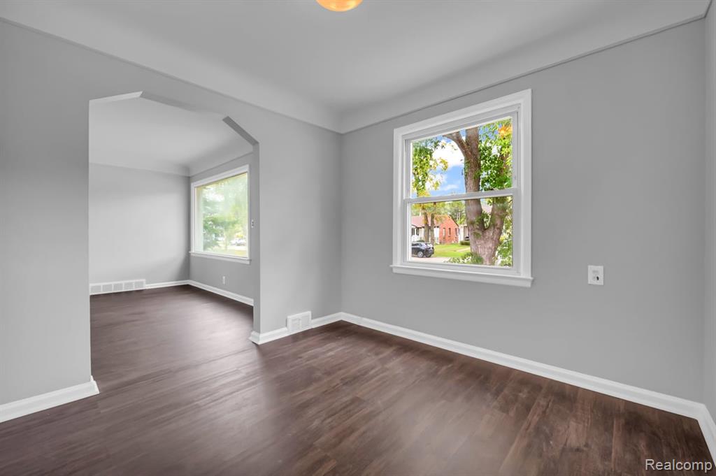 3752 Katherine Street Dearborn, MI 48124 - Photo 6 of 23