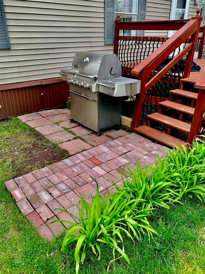 948 Spring Ridge Drive Iowa City, IA 52246 - Photo 6 of 15 Gallery Image 6