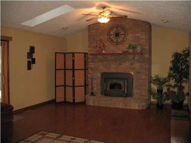 3798 Windsor Road Tell City, IN 47586 - Photo 9 of 30