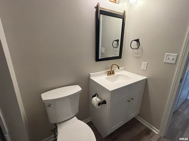 $125,000 | 100 East Heights Avenue, Unit 9, Taylorville, IL 62568