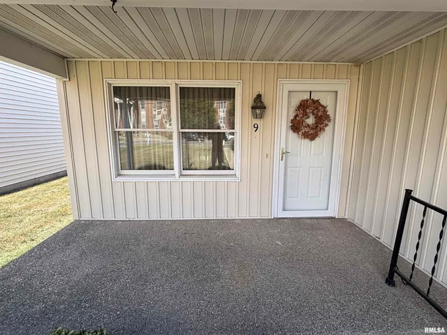 $125,000 | 100 East Heights Avenue, Unit 9, Taylorville, IL 62568