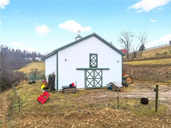$599,900 | 229 Tr780, Waynesburg, PA 15370